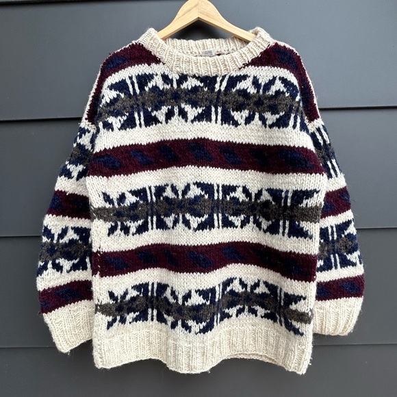 Caravan Sweaters - Vintage Caravan Hand Knit Sweater - Cream, Blue, Maroon - made in Equador - XL